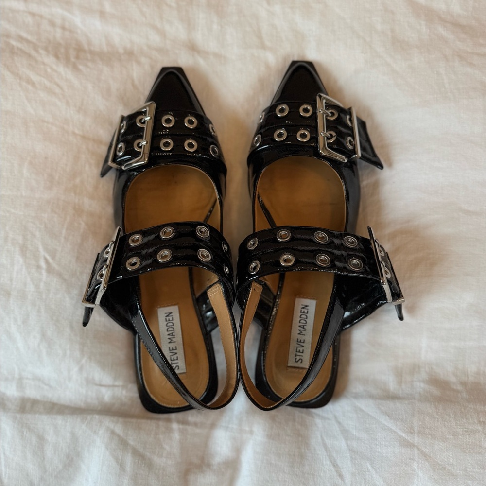 Steve Madden Black Studded Flats
